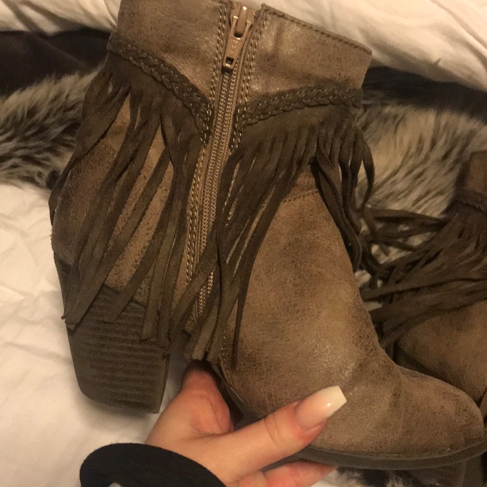 Booties - Picture 3 of 5